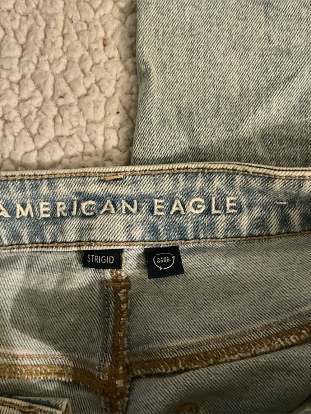 American Eagle Outfitters Strigid Mom Jean - Picture 3 of 6